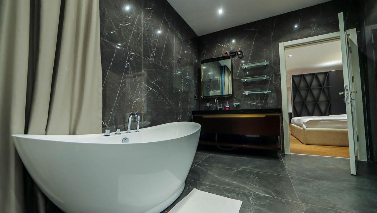 Al-Burhan Hotel Baghdād Dış mekan fotoğraf